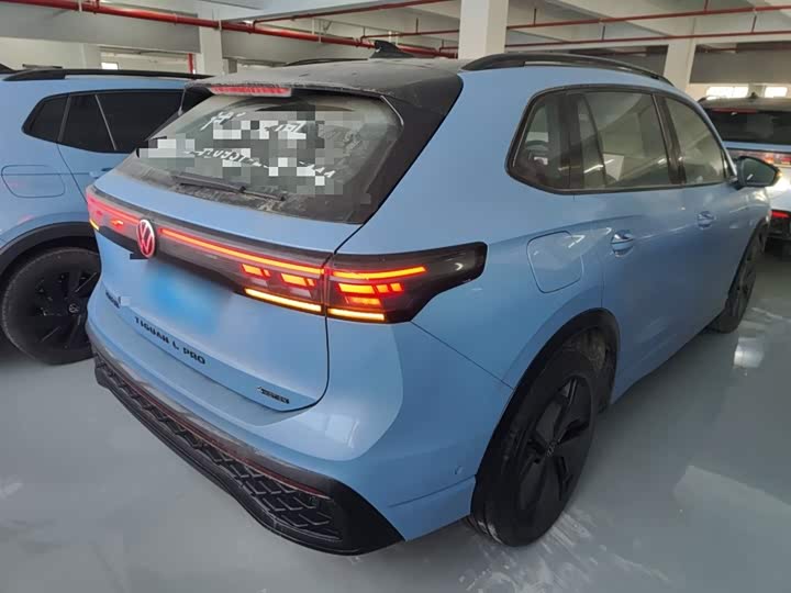 Фото 7 - Volkswagen Tiguan L Pro