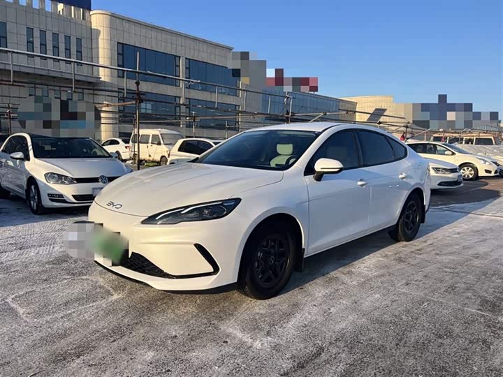 Фото 1 - BYD Seal 05 DM-i Hybrid