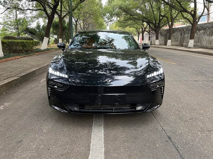 Фото 2 - Dongfeng Yipai eπ 007