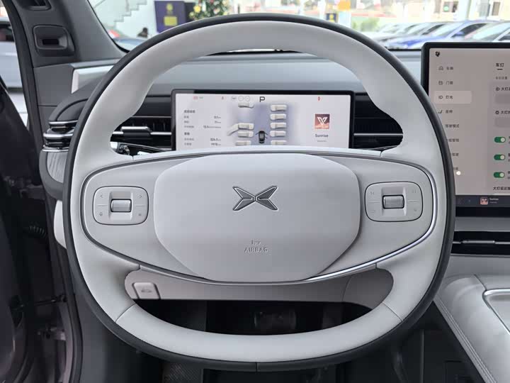 Фото 6 - XPeng G6