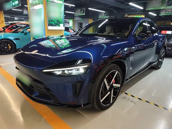 Фото 1 - Xiaomi YU7