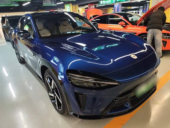 Фото 4 - Xiaomi YU7