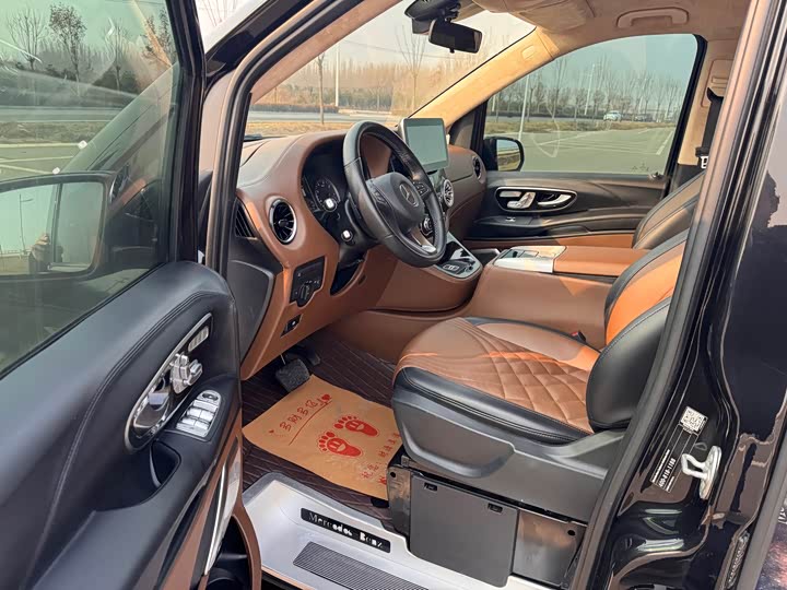 Фото 9 - Mercedes-Benz Vito