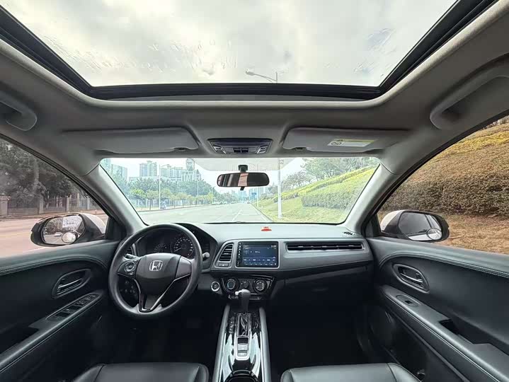 Фото 3 - Honda Vezel