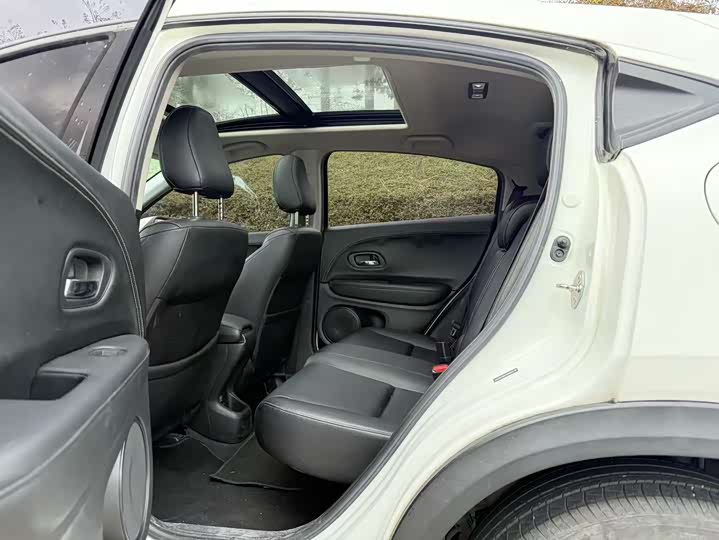 Фото 5 - Honda Vezel