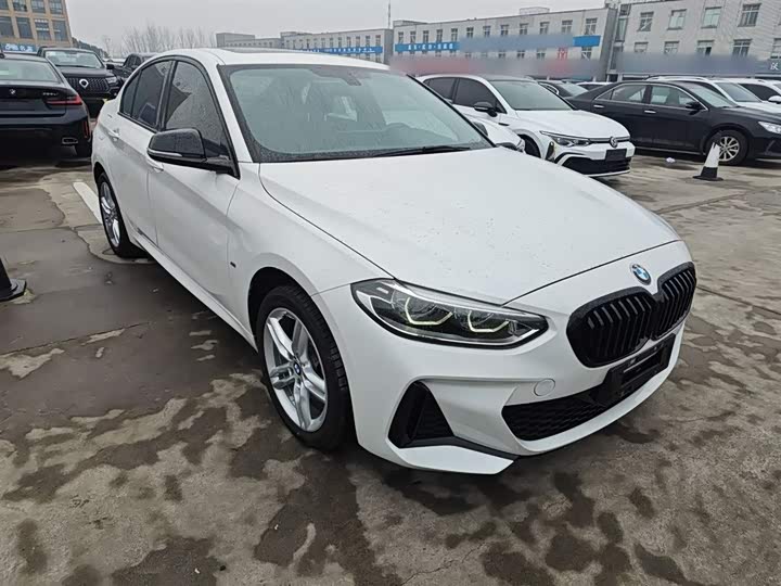 Фото 4 - BMW 1 Series