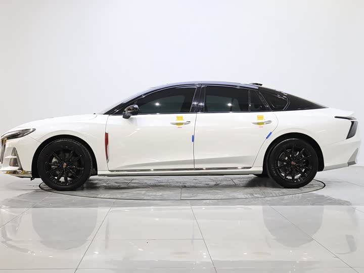 Фото 3 - Hongqi H6