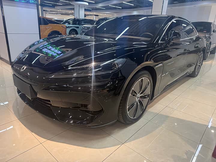 Фото 1 - Denza Z9