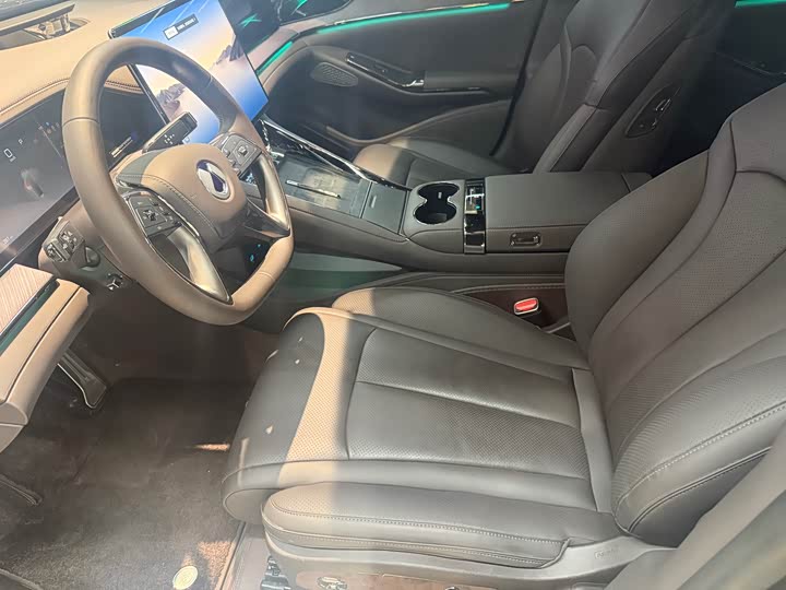 Фото 7 - Denza Z9