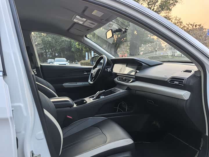 Фото 8 - Dongfeng Aeolus E70