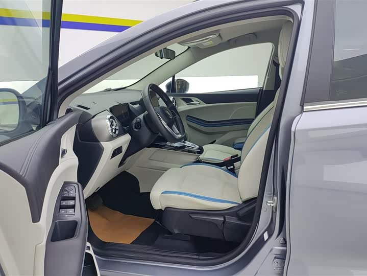 Фото 9 - BYD Yuan Pro