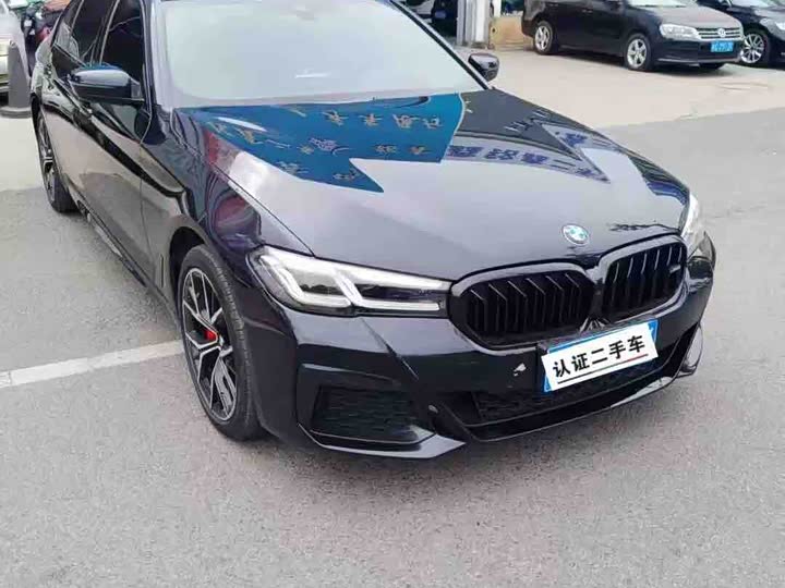 Фото 1 - BMW 5 Series