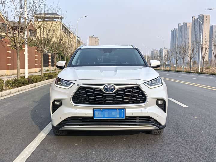 Фото 3 - Toyota Highlander