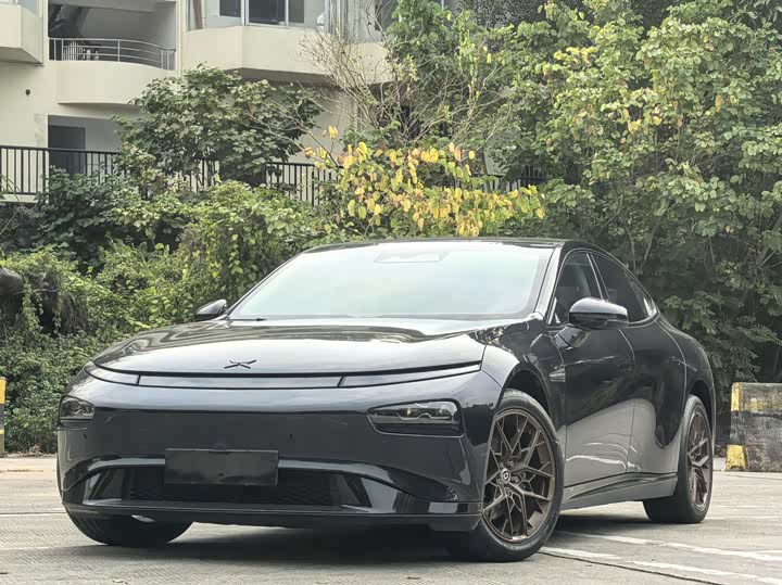 Фото 1 - XPeng P7