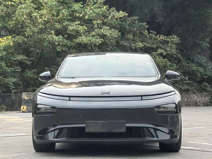 Фото 2 - XPeng P7