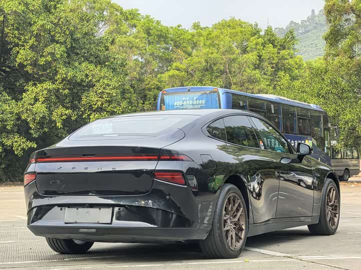 Фото 4 - XPeng P7