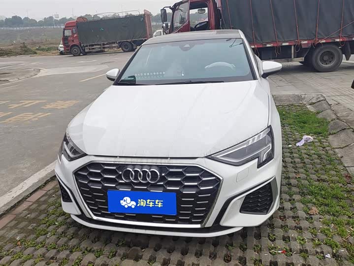 Фото 2 - Audi A3