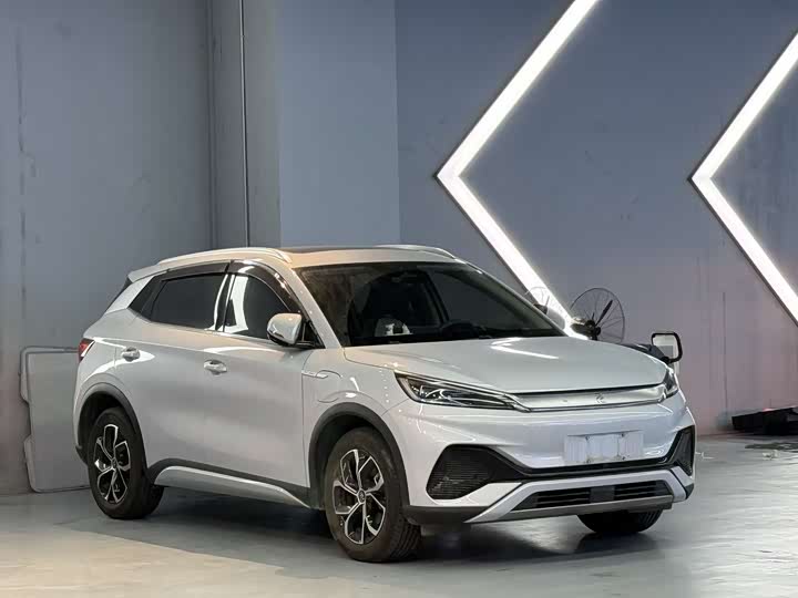 Фото 3 - BYD Yuan Plus