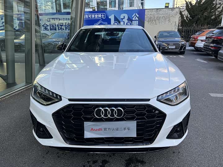 Фото 2 - Audi A4L