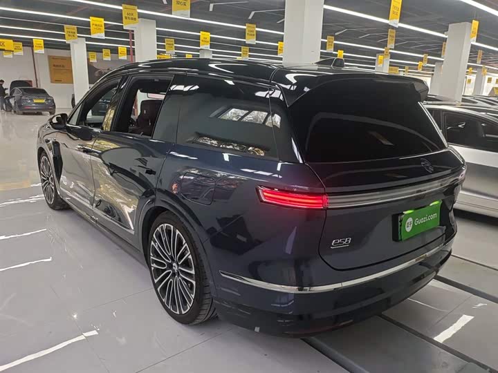 Фото 5 - Nio ES8