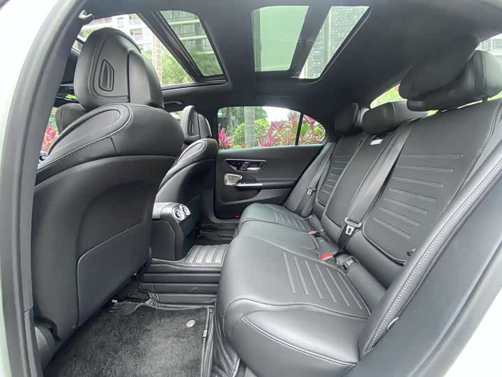 Фото 6 - Mercedes-Benz C-Class