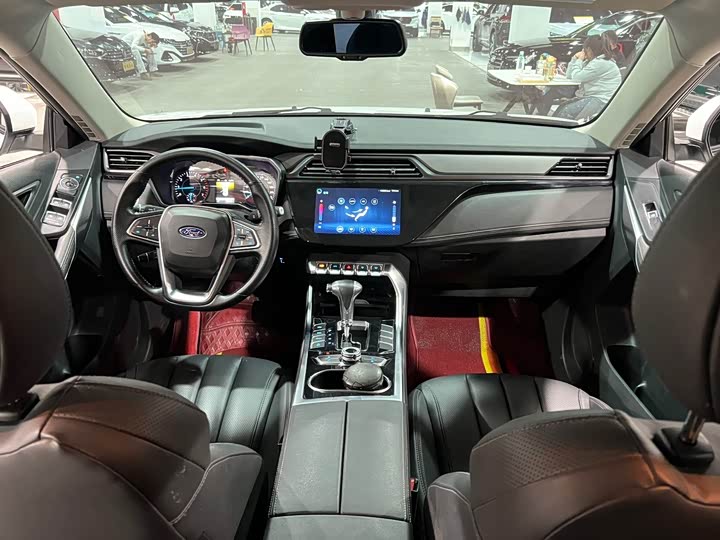 Фото 9 - Ford Territory