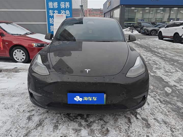 Фото 2 - Tesla Model Y
