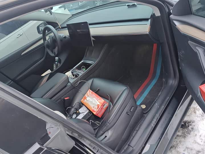 Фото 8 - Tesla Model Y