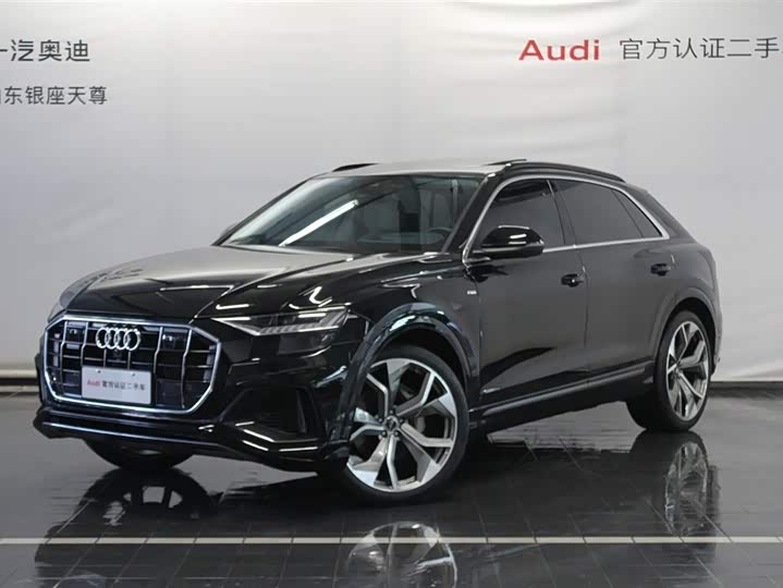 Фото 1 - Audi Q8