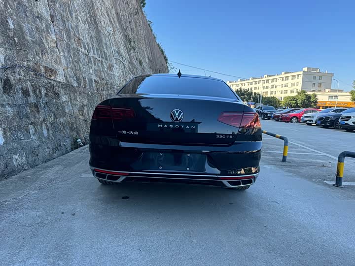 Фото 8 - Volkswagen Magotan