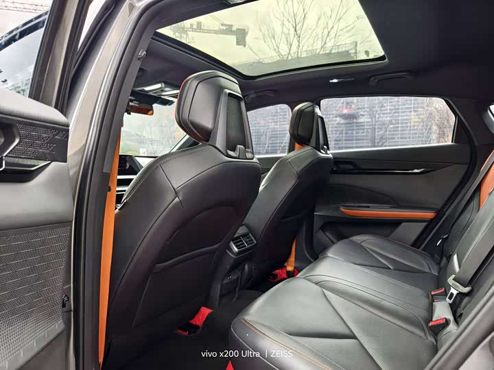 Фото 5 - Changan UNI-V