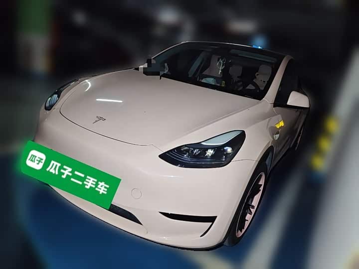 Фото 2 - Tesla Model Y