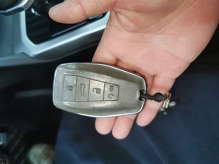 Фото 9 - Geely Preface