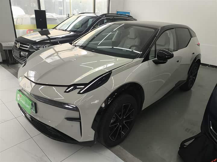 Фото 1 - Zeekr X