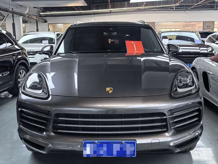 Фото 2 - Porsche Cayenne