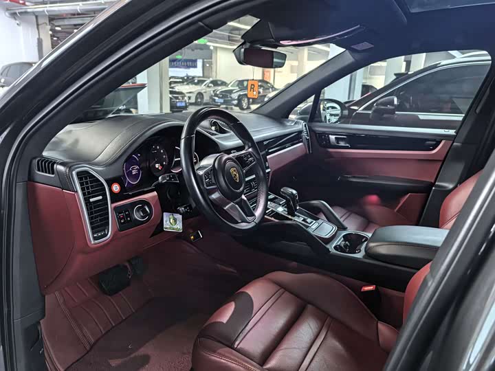 Фото 4 - Porsche Cayenne