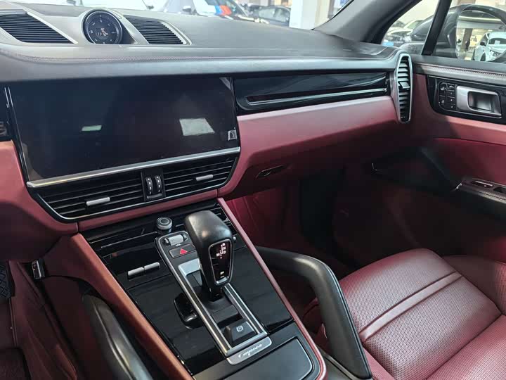 Фото 7 - Porsche Cayenne