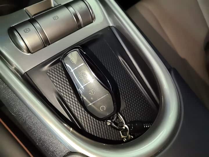 Фото 9 - BYD Dolphin