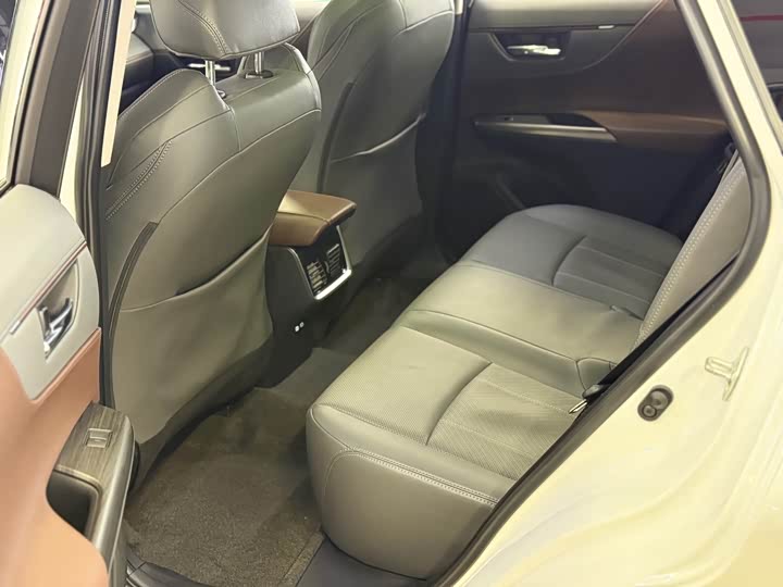 Фото 6 - Toyota Harrier