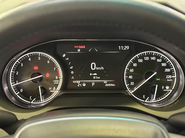 Фото 8 - Toyota Harrier