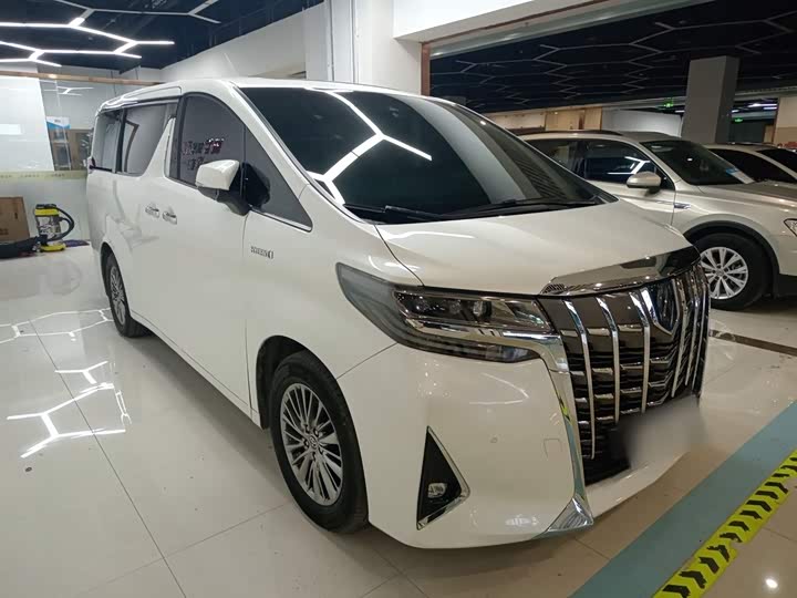 Фото 4 - Toyota Alphard