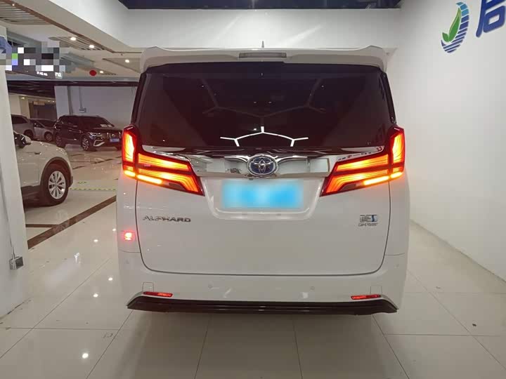 Фото 6 - Toyota Alphard