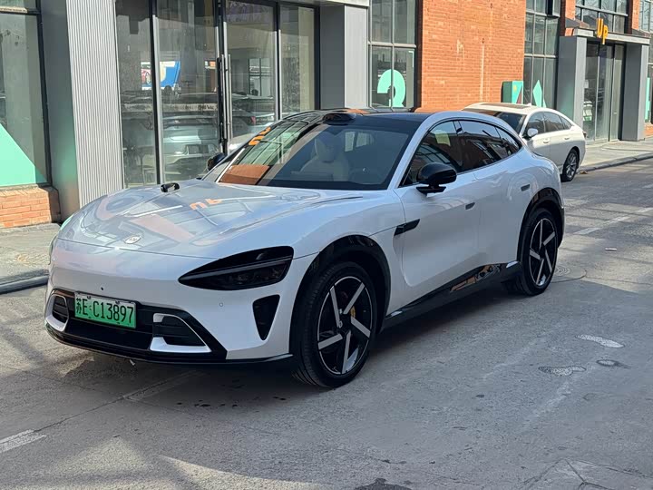 Фото 1 - Xiaomi YU7