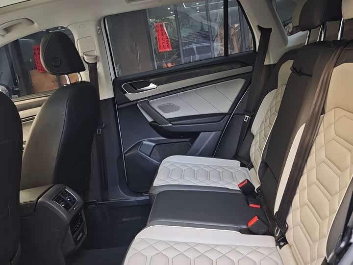 Фото 5 - Volkswagen Tayron