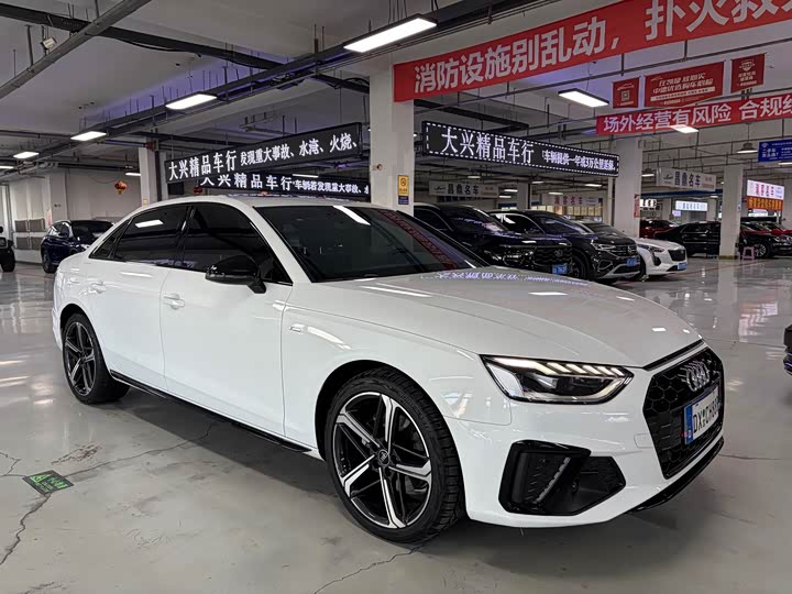 Фото 3 - Audi A4L