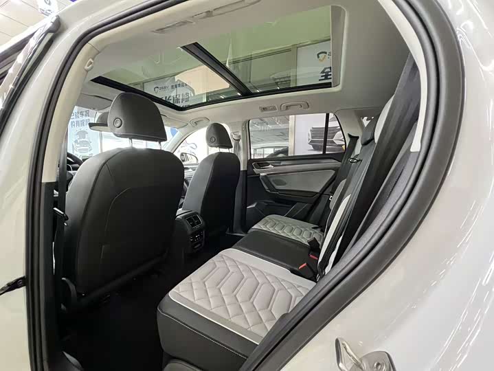 Фото 7 - Volkswagen Tayron