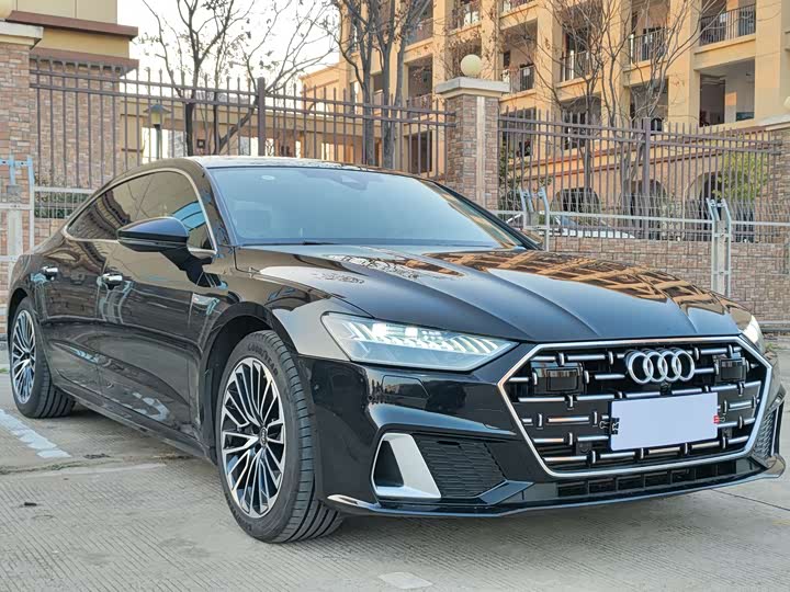 Фото 3 - Audi A7L