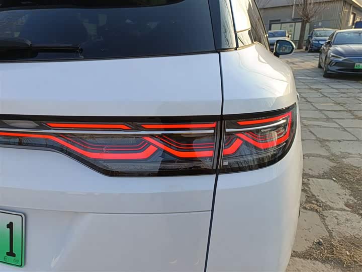 Фото 8 - BYD Song L DM-i Hybrid