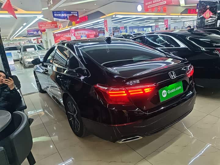 Фото 5 - Honda Inspire