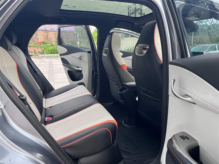 Фото 9 - BYD Dolphin